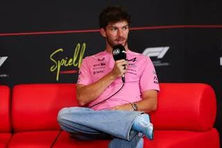 FORMULE 1. FAIRE TOURNER LES PILOTES DANS LES MONOPLACES, CRÉDIBLE OU PAS ?