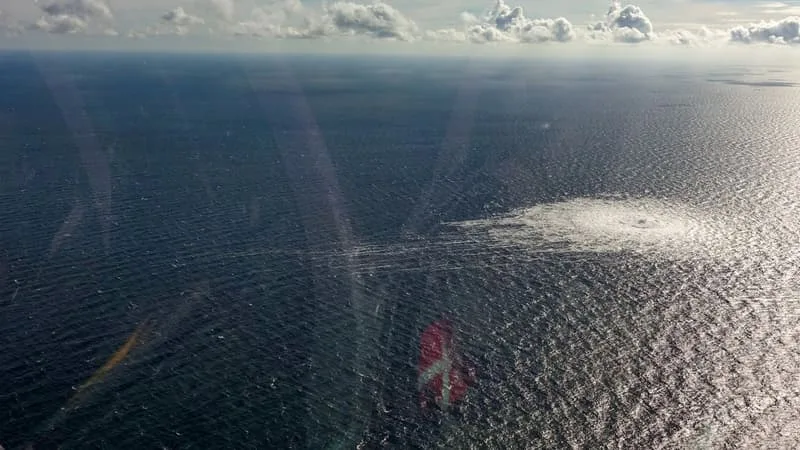 SABOTAGE DU GAZODUC NORD STREAM: LE SUSPECT A ÉTÉ ARRÊTÉ SUR LE TOURNAGE D’UN FILM… INSPIRÉ DE L’ÉVÉNEMENT