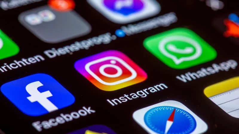 IL SUFFISAIT DE DEMANDER: COMMENT LE CHATBOT D’ASSISTANCE DE META IA A AIDÉ DES PIRATES À VOLER PLUS DE 20.000 COMPTES INSTAGRAM… SANS MÊME AVOIR ACCÈS AUX MAILS DE LEURS PROPRIÉTAIRES