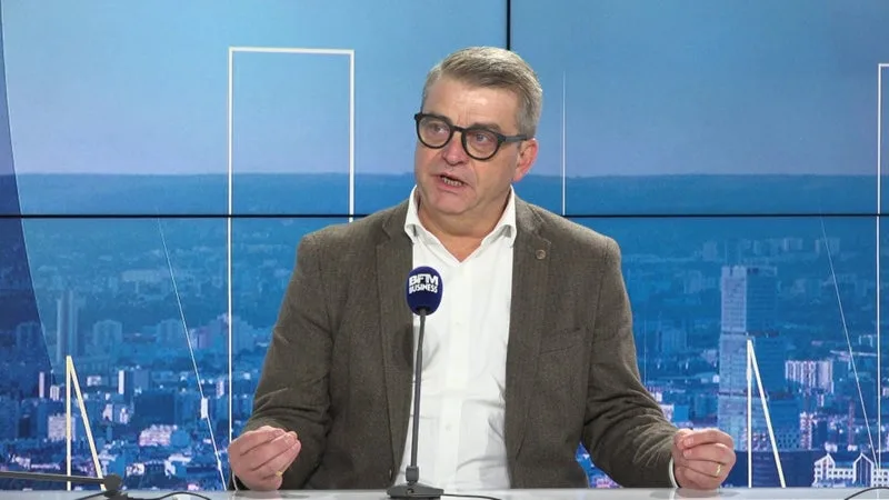 « LE GOUVERNEMENT MARCHE À L’ENVERS »: LE PATRON DU FABRICANT DU PRINCIPE ACTIF DU PARACÉTAMOL DÉPLORE LA PISTE D’UNE BAISSE DE SON PRIX ET RÉCLAME UN MALUS ENVIRONNEMENTAL SUR LES MÉDICAMENTS CHINOIS