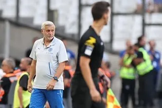 « J’AVAIS DES FRISSONS… » : BRUNO GENESIO « IMPRESSIONNÉ » POUR SA PREMIÈRE AU VÉLODROME AVEC L’OM FACE À BILBAO