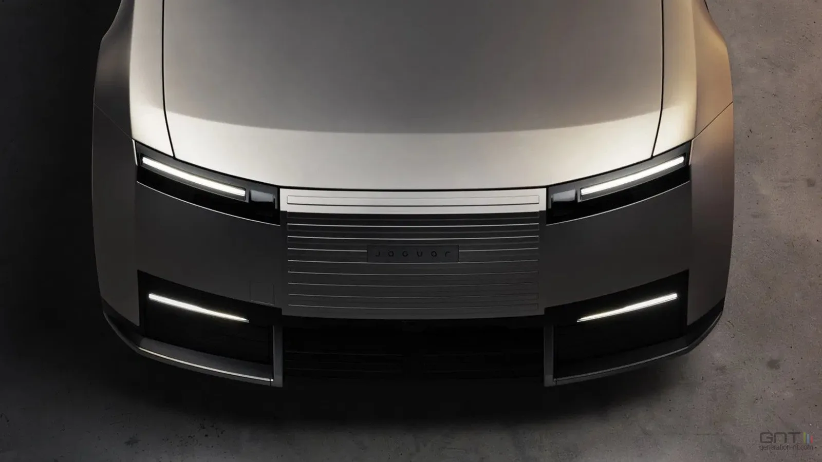 JAGUAR TYPE 01 : L’ÉLECTROCHOC À 1 030 CHEVAUX