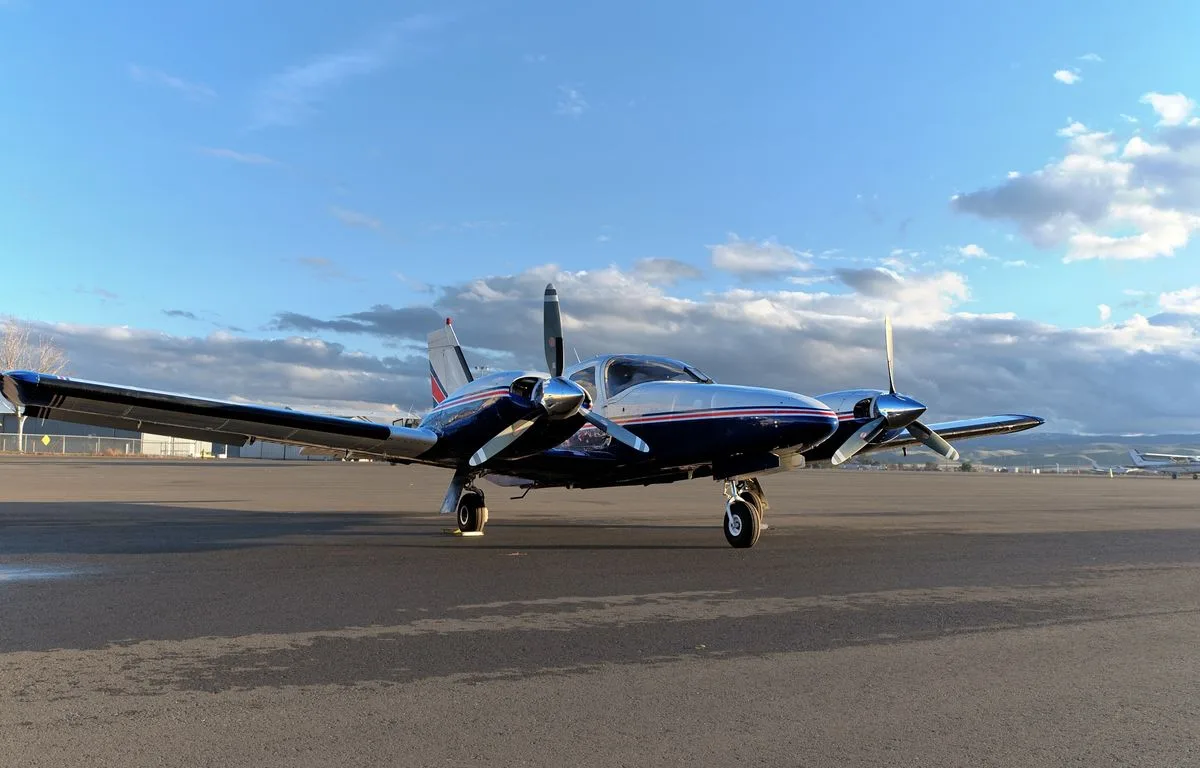 L’AVION PILOTÉ PAR LE GRAND-PÈRE S’ÉCRASE AUX BAHAMAS, UNE FAMILLE DÉCIMÉE DANS LE CRASH