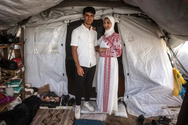 “UNE MANIÈRE DE S’ACCROCHER À L’AVENIR” : SE MARIER À GAZA, MALGRÉ LA GUERRE