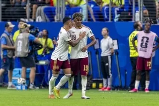 « UNE LEÇON POUR LE MONDE » : LA PRESSE ESPAGNOLE S’ENFLAMME ET RÊVE DE LA COUPE DU MONDE APRÈS AVOIR ÉLIMINÉ LES BLEUS