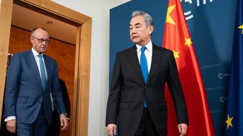 « J’Y VOIS UNE SOLUTION DE DERNIER RECOURS »: LE CHANCELIER ALLEMAND NE BLOQUERA PAS LA REPRISE DE CERTAINES USINES AUTOMOBILES PAR DES INDUSTRIELS CHINOIS