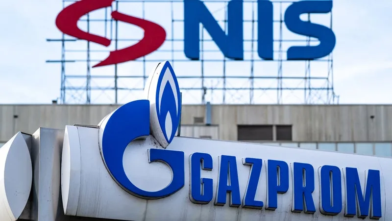 UNE DÉCISION « PARTICULIÈREMENT IMPORTANTE »: ÉTROITEMENT LIÉE À LA RUSSIE, CETTE COMPAGNIE PÉTROLIÈRE SERBE OBTIENT UN NOUVEAU SURSIS DES ETATS-UNIS POUR ÉCHAPPER AUX SANCTIONS