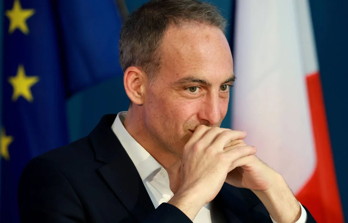 UN MEETING À AUBERVILLIERS À HAUT RISQUE POUR RAPHAËL GLUCKSMANN, QUI DOIT CONVAINCRE SON CAMP