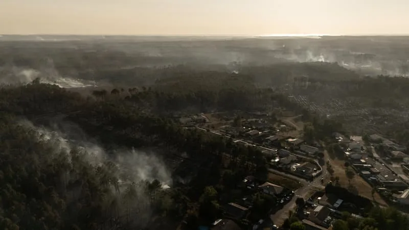 ELLE PASSE DE 2.000 À 8.000 EUROS MAXIMUM: LE GOUVERNEMENT ANNONCE UNE AIDE D’URGENCE REHAUSSÉE POUR LES TRAVAILLEURS INDÉPENDANTS VICTIMES DES INCENDIES