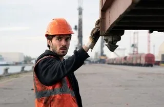 SUR ARTE, LA SÉRIE POLAR « DE GRÂCE » DRESSE LES CLICHÉS DU MILIEU DES DOCKERS