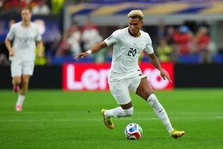 COUPE DU MONDE. DRIBBLEUR, FAN DE NEYMAR… APRÈS HAALAND, NUSA EST L’AUTRE ATOUT DE LA NORVÈGE FACE AU BRÉSIL