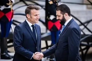 RECONSTRUCTION, DIPLOMATIE… POURQUOI EMMANUEL MACRON SE REND EN SYRIE CE LUNDI