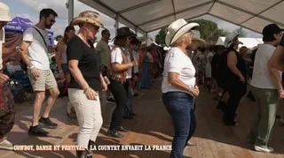FESTIVALS DE DANSE, MARIAGES, « SALOONS »… TMC RACONTE COMMENT LA COUNTRY RASSEMBLE DES MILLIONS D’ADEPTES EN FRANCE
