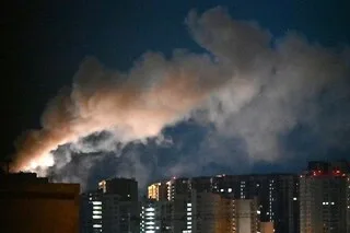 GUERRE EN UKRAINE : ATTAQUE MASSIVE SUR KIEV, EXPORTATION D’ARMES… LE POINT SUR LA NUIT