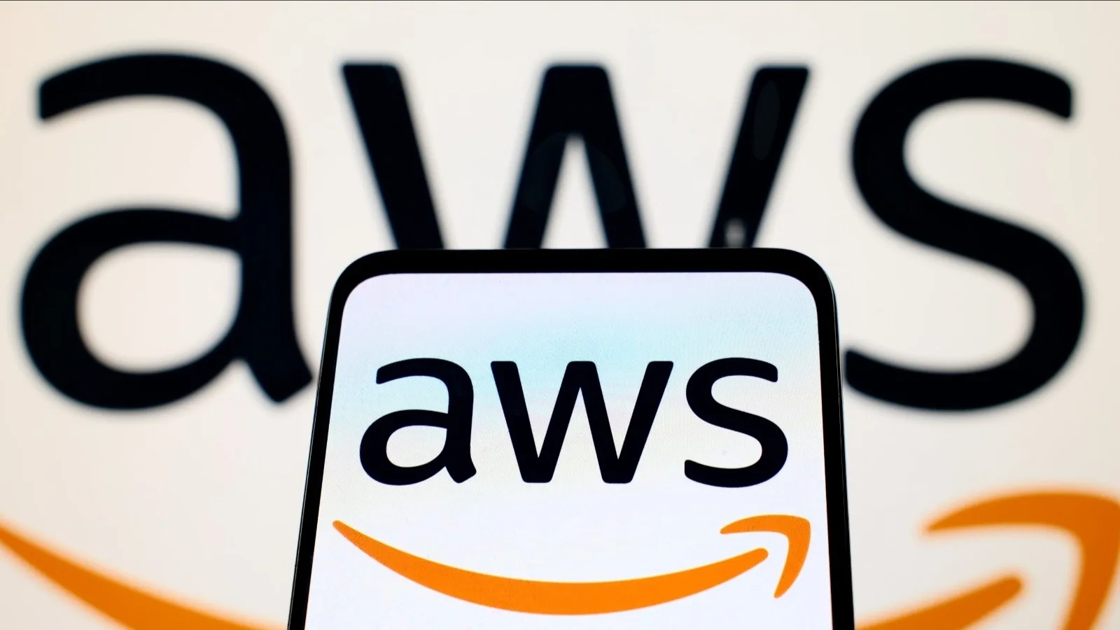 AWS : PLUS DE 700 CLÉS D’ACCÈS DANS LA NATURE, AVEC DES DROITS ADMIN