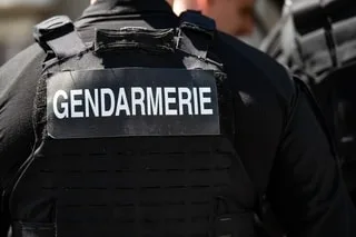 FEMME RETROUVÉE MORTE DANS LES LANDES : SON CONJOINT MIS EN EXAMEN POUR MEURTRE