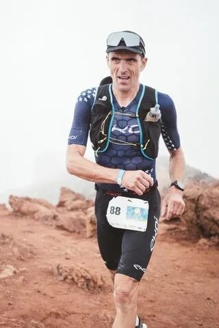 UTMB. LE CHAMPION OLYMPIQUE DE VTT JULIEN ABSALON TERMINE PREMIER DE LA CCC CHEZ LES 45-49 ANS
