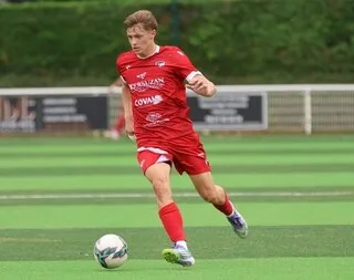 FOOTBALL – R1. CONCARNEAU TOMBE POUR LA PREMIÈRE FOIS DE LA SAISON À PLUVIGNER