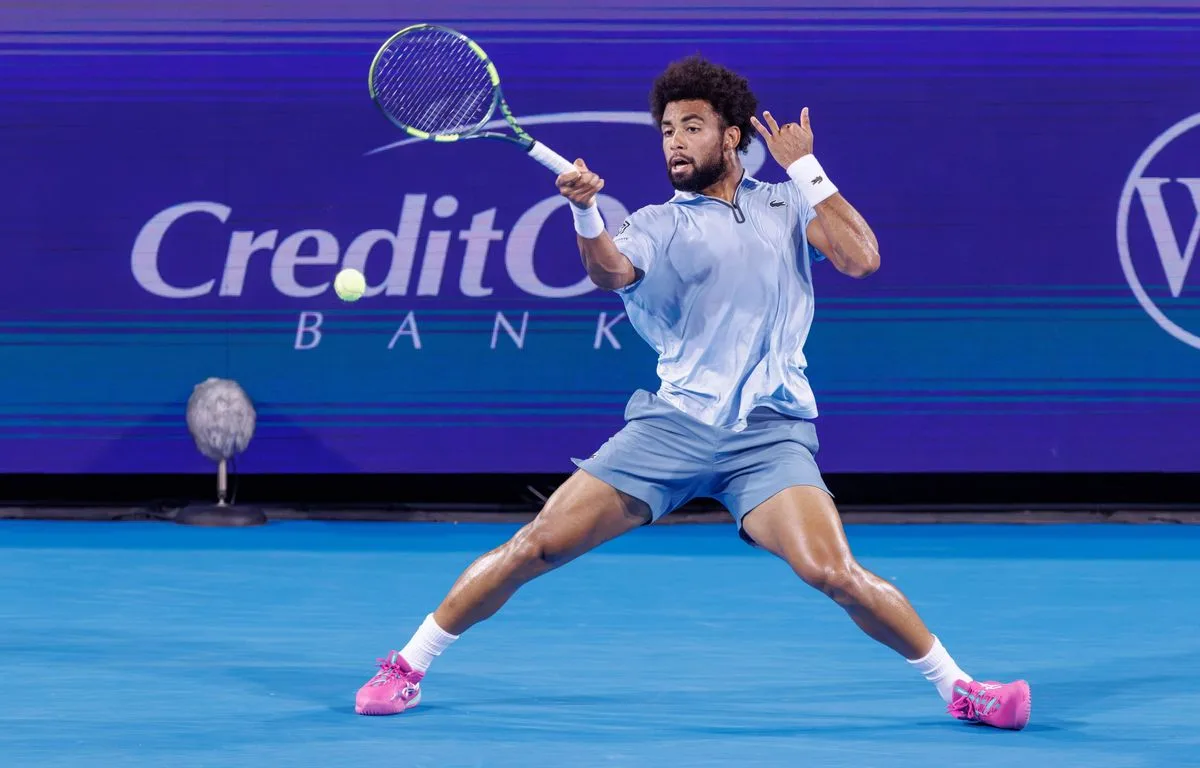 MASTERS 1000: ARTHUR FILS ÉCARTE FACILEMENT TIRANTE ET SE QUALIFIE POUR SA TROISIÈME DEMIE DE LA SAISON