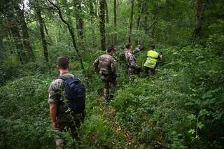 DISPARITION DE LYHANNA DANS LE GERS : GENDARMES SUR PLACE, CAVALIERS BÉNÉVOLES… COMMENT SE DÉROULENT LES RECHERCHES ?