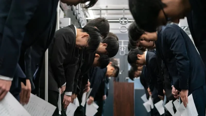 PLUS DE 5% DE HAUSSES DES SALAIRES AU JAPON POUR LA 3E ANNÉE D’AFFILÉE (QUAND EN FRANCE ON A UN PETIT 2%): COMMENT LE PAYS EST SORTI DE SA MALÉDICTION HISTORIQUE DE LA STAGNATION