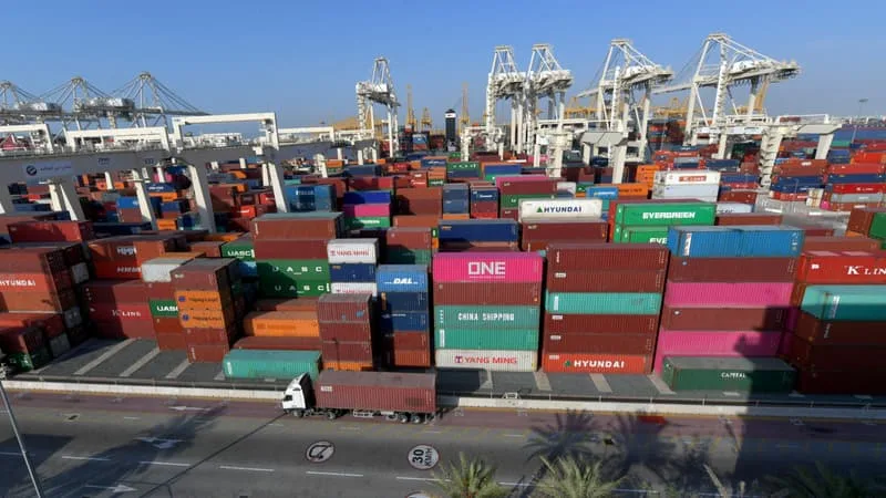 VICTIME COLLATÉRALE DU CONFLIT ENTRE L’IRAN ET LES ÉTATS-UNIS, DUBAÏ VEUT CONSTRUIRE UN NOUVEAU PORT POUR PERMETTRE AUX NAVIRES DE CONTOURNER LE DÉTROIT D’ORMUZ