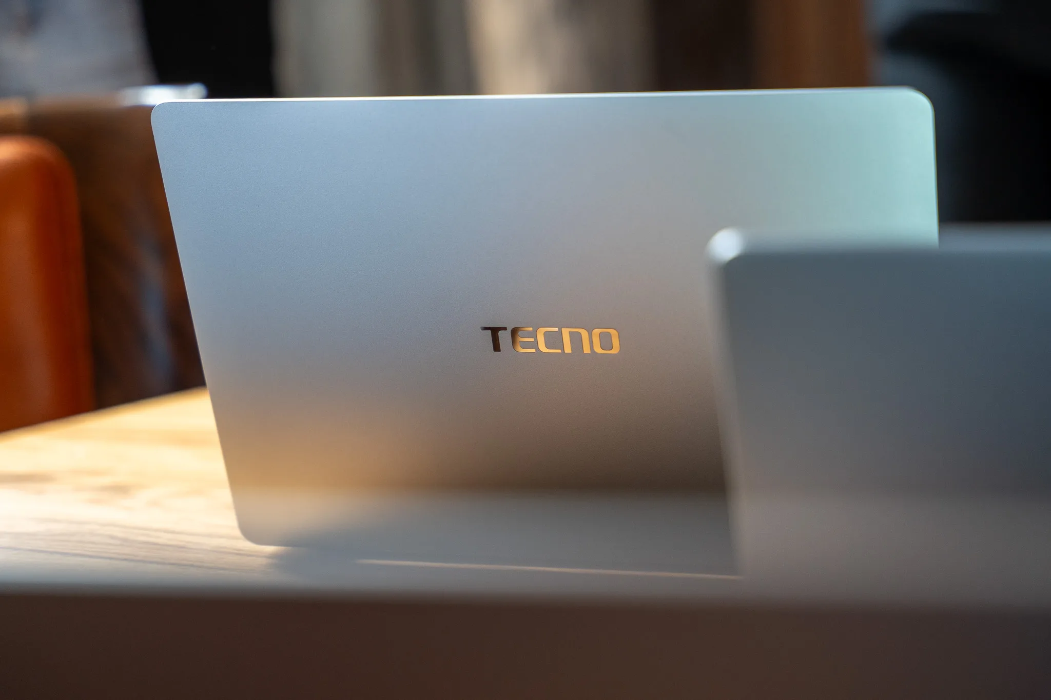 TECNO PART À LA CONQUÊTE DE L’HEXAGONE AVEC SES PC PORTABLES MEGABOOK : QUE VALENT-ILS ?