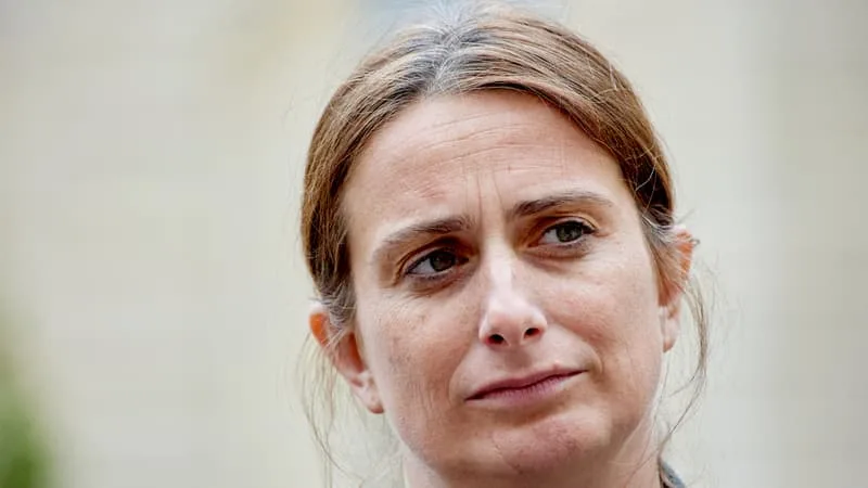 « DÉGAGER UN CHEMIN DE VICTOIRE »: MARINE TONDELIER, CANDIDATE DES ÉCOLOGISTES À LA PRÉSIDENTIELLE, PROPOSE DES « RENCONTRE BILATÉRALES » AUX AUTRES PARTIS DE GAUCHE