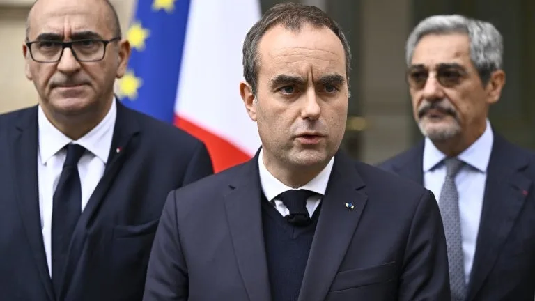 ÉDITO. COUVRE-FEUX, CHÔMAGE PARTIEL, FOND DE SOUTIEN AUX COMMERÇANTS… SÉBASTIEN LECORNU A RÉPONDU AUX VICTIMES DES CASSEURS MAIS TOUJOURS PAS AUX MANIFESTANTS