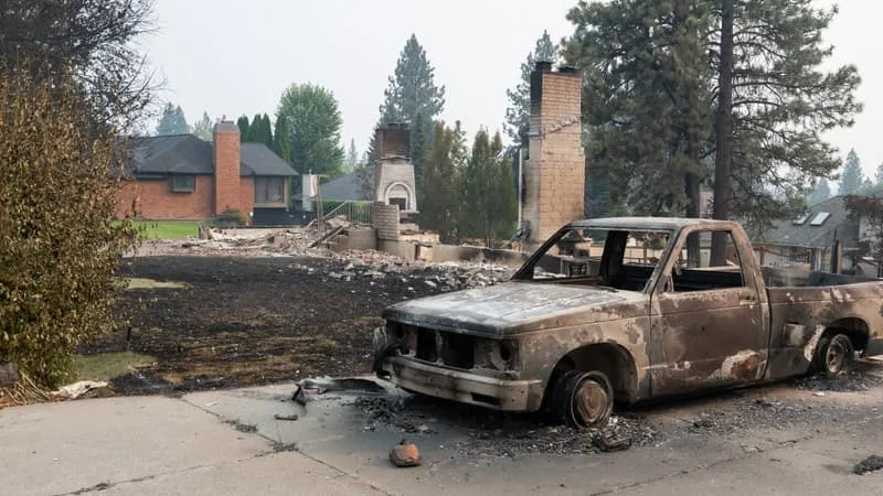 INCENDIES AUX ÉTATS-UNIS: L’ÉTAT D’URGENCE DÉCRÉTÉ DANS L’ÉTAT DE WASHINGTON, 60.000 PERSONNES APPELÉES À ÉVACUER