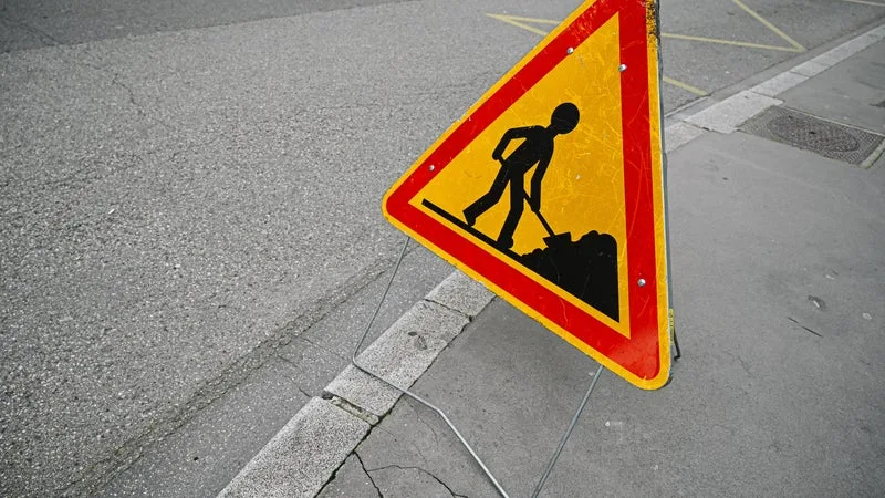 ANGLET: DES TRAVAUX DE RÉFECTION DE LA CHAUSSÉE PRÉVUS, UNE AVENUE FERMÉE LA NUIT