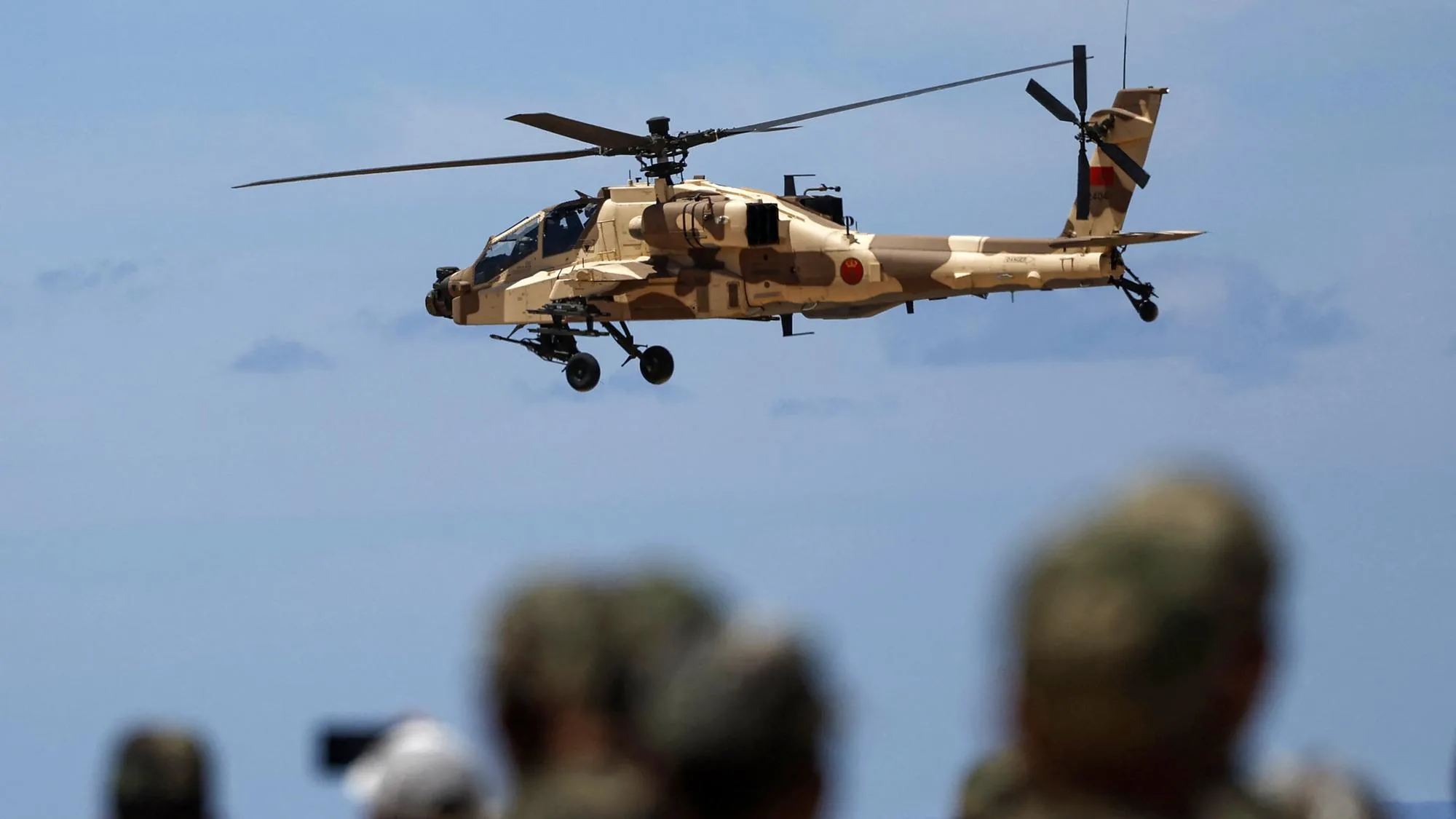 LES ÉTATS-UNIS LANCENT DES FRAPPES CONTRE L’IRAN, UNE « RÉPONSE PROPORTIONNÉE » À LA DESTRUCTION D’UN HÉLICOPTÈRE