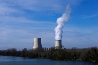 CANICULE : POURQUOI DES RÉACTEURS NUCLÉAIRES SONT-ILS RÉGULIÈREMENT MIS À L’ARRÊT EN CAS DE FORTES CHALEURS ?