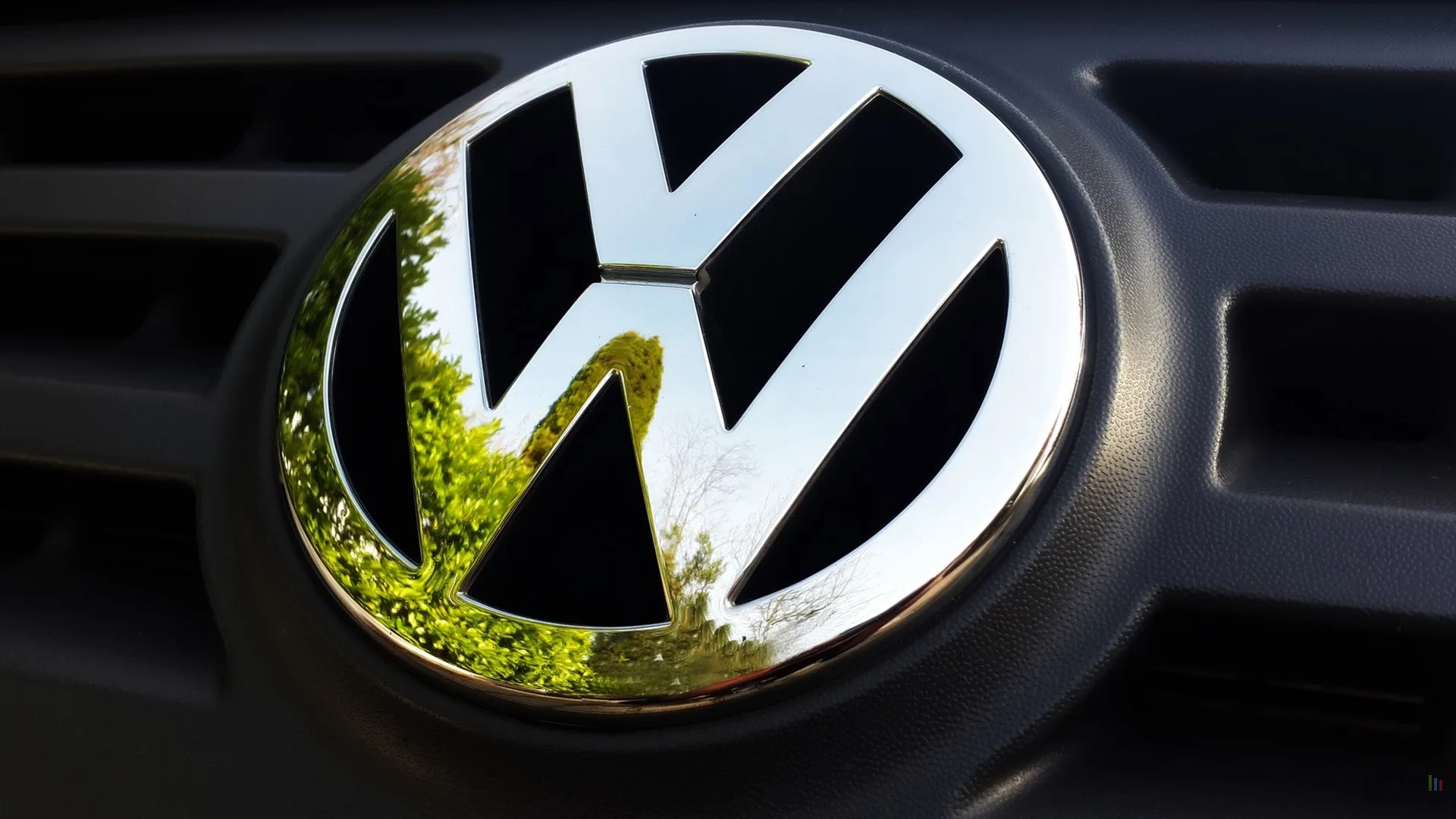 VOLKSWAGEN APPUIE SUR LE BOUTON ROUGE : 100 000 EMPLOIS SUR LA SELLETTE