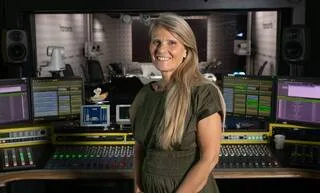 EXCLUSIF. « FRANCEINFO DOIT ÊTRE UN REPÈRE » : LA DIRECTRICE DE LA RADIO DÉTAILLE LES NOUVEAUTÉS DE LA RENTRÉE