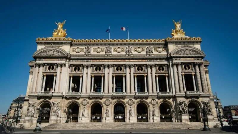 OPÉRA DE PARIS: LES TRAVAUX DE MODERNISATION DE LA SCÈNE DU PALAIS GARNIER DURERONT DE 2027 À 2032