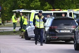 ATTAQUE À L’ÉPÉE DANS UN LYCÉE EN SUÈDE : AU MOINS UNE PERSONNE EST MORTE, ANNONCE LA POLICE