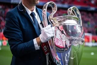 LIGUE DES CHAMPIONS, LIGUE EUROPA… AU FAIT, COMBIEN ÇA RAPPORTE LA COUPE D’EUROPE ?