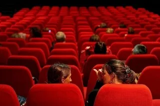 « DEPUIS QUELQUES ANNÉES, IL Y A UN PHÉNOMÈNE DE PREMIUMISATION » : LE CINÉMA DEVIENT-IL UN LOISIR « DE LUXE » ?