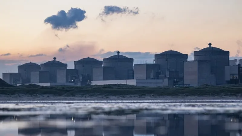 LE GOUVERNEMENT A DONNÉ UN PREMIER FEU VERT: EDF VA POUVOIR LANCER DES TRAVAUX PRÉPARATOIRES POUR LES DEUX RÉACTEURS EPR 2 PRÉVUS À LA CENTRALE DE GRAVELINES