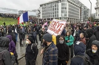 LA MANIFESTATION DU SAMEDI 31 OCTOBRE DE NOUVEAU INTERDITE À RENNES, ANNONCE LA PRÉFÈTE D’ILLE-ET-VILAINE
