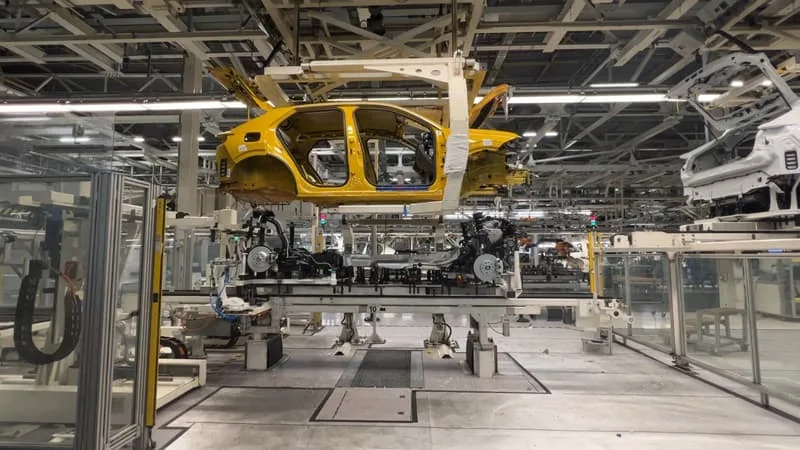 50.000 SUPPRESSIONS D’EMPLOIS DÉJÀ ACTÉES, 50.000 AUTRES POURRAIENT SUIVRE: CHEZ VOLKSWAGEN, LE PLAN DE RESTRUCTURATION SANS PRÉCÉDENT SE HEURTE À LA FRONDE SYNDICALE