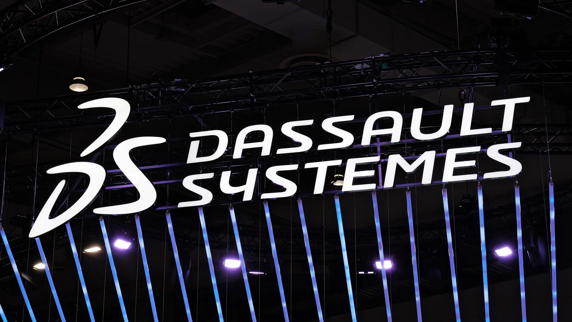 DASSAULT SYSTÈMES RACHÈTE ARISGLOBAL POUR 1,8 MILLIARD DE DOLLARS ET VISE DÉSORMAIS L’IA DES SCIENCES DE LA VIE