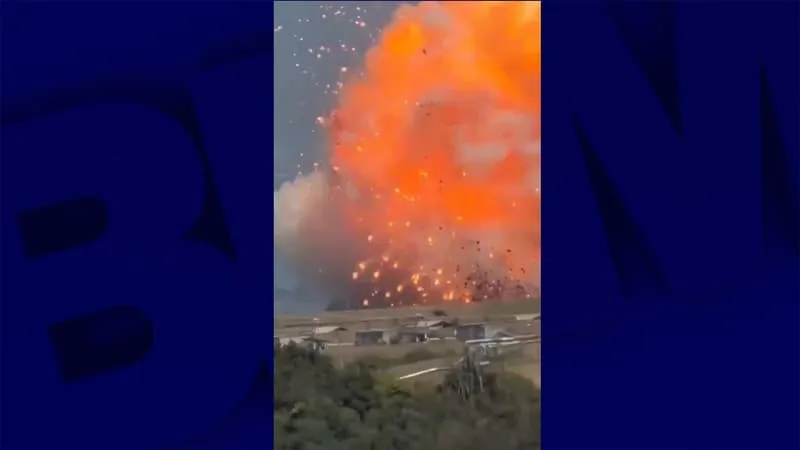UNE USINE DE MUNITIONS EXPLOSE PRÈS DE ROME EN ITALIE