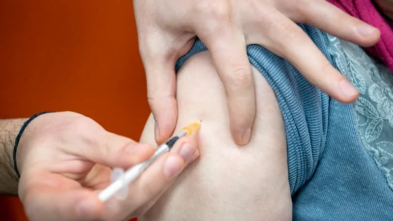 OBLIGATION VACCINALE CONTRE LA GRIPPE: LA HAUTE AUTORITÉ DE SANTÉ LA RECOMMANDE POUR TOUS LES PROFESSIONNELS DE SANTÉ