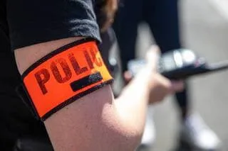 UNE JEUNE FEMME AGRESSÉE AU COUTEAU PAR UN INCONNU DANS UNE VALLÉE DE SAINT-BRIEUC, SON AGRESSEUR EN FUITE