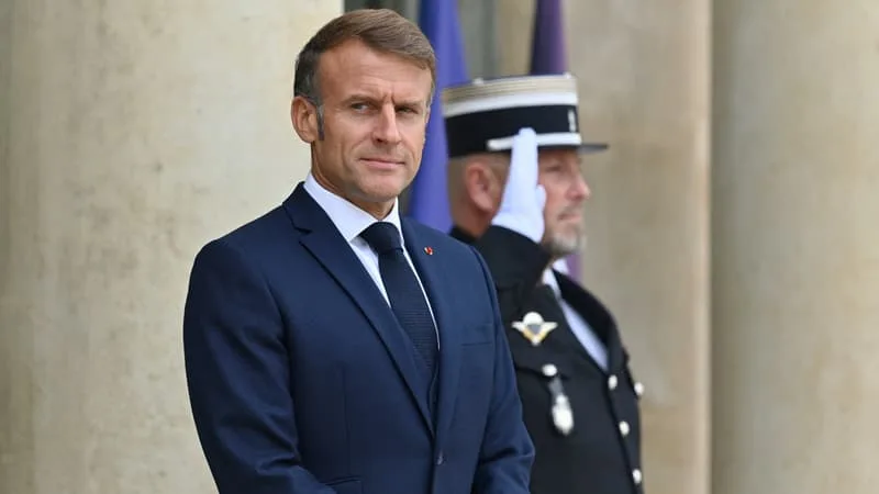EMMANUEL MACRON SALUE « L’EFFORT DIPLOMATIQUE » ET APPELLE À LA MISE EN ŒUVRE « RAPIDE ET COMPLÈTE » DE L’ACCORD CONCLU ENTRE L’IRAN ET LES ÉTATS-UNIS