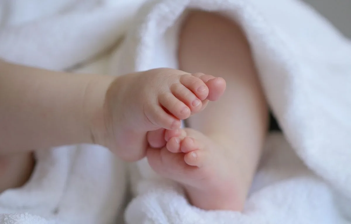 ESPAGNE : ELLE SE REND AUX URGENCES POUR DES CRAMPES ABDOMINALES ET APPREND QU’ELLE EST SUR LE POINT D’ACCOUCHER