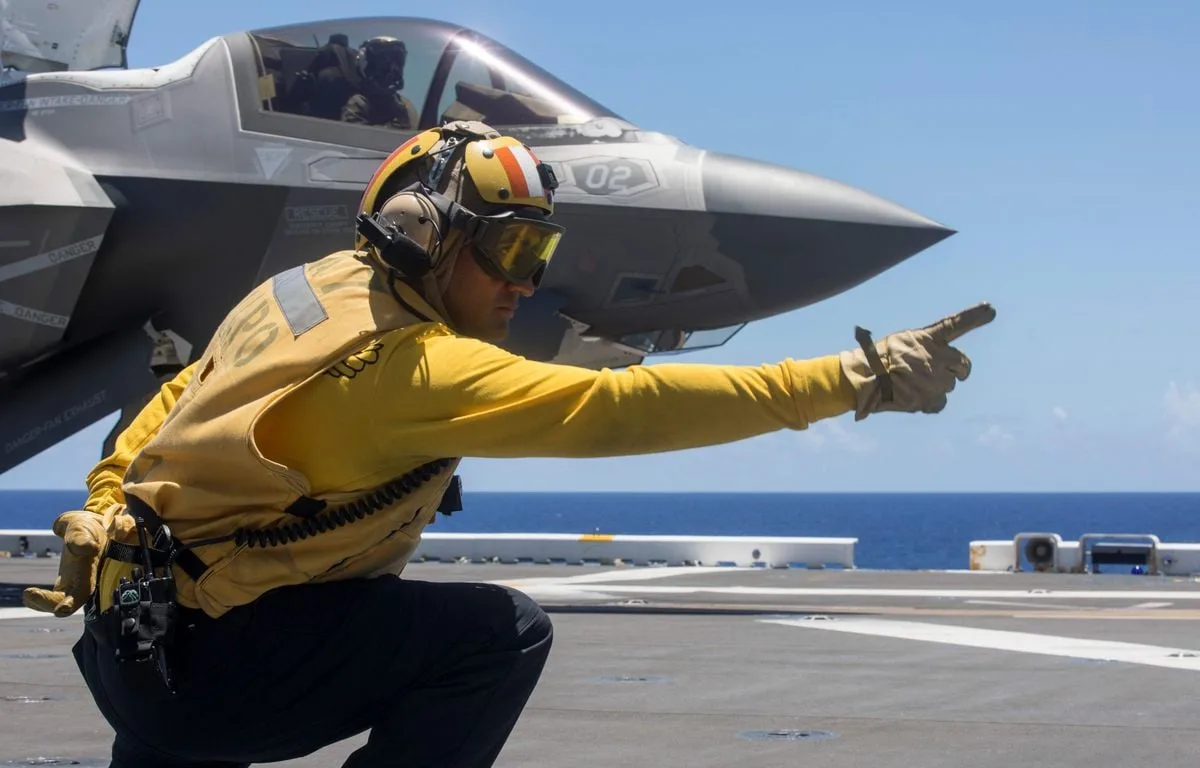 GUERRE AU MOYEN-ORIENT : LES ETATS-UNIS BOMBARDENT L’IRAN, EN RETOUR TÉHÉRAN AFFIRME BLOQUER ORMUZ