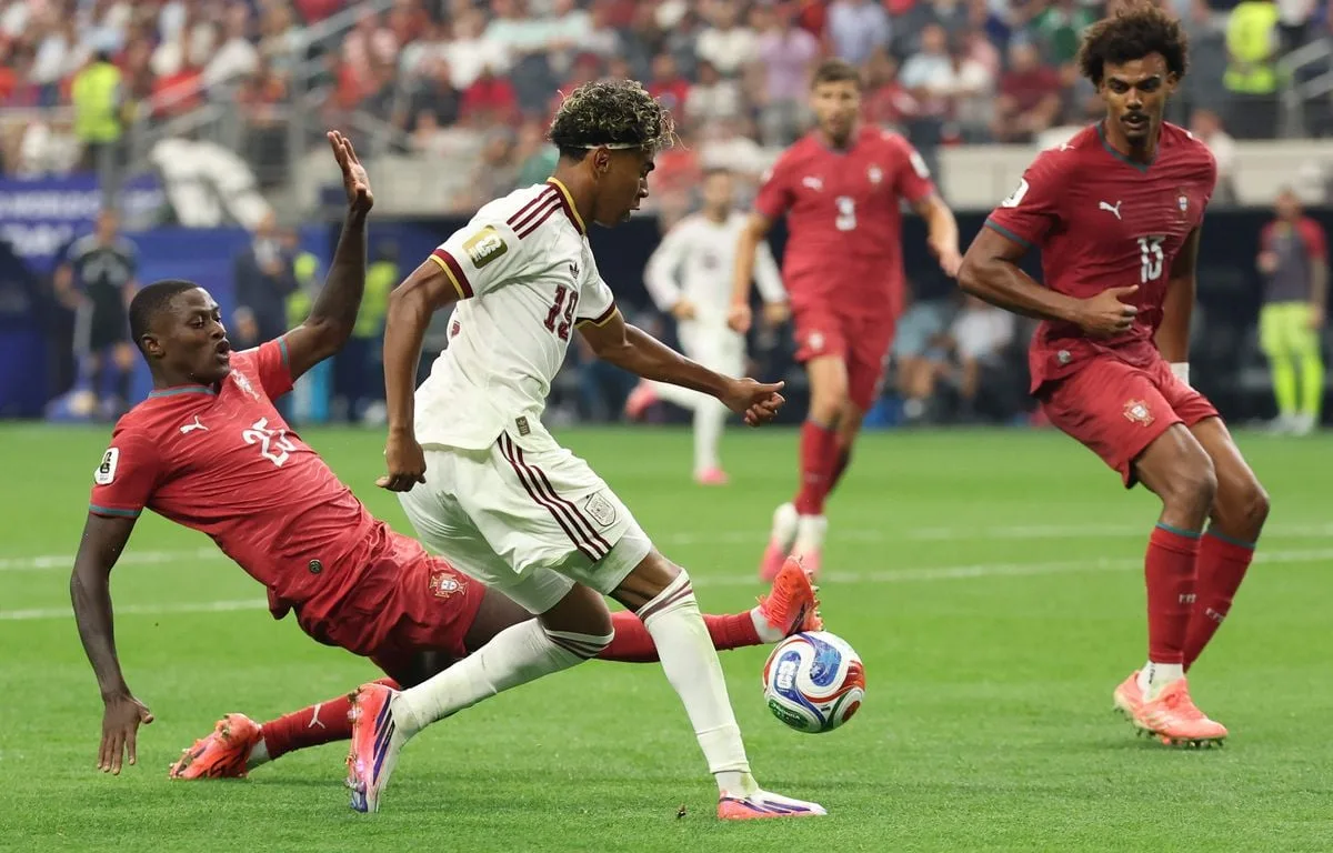 PORTUGAL – ESPAGNE : LA ROJA S’EN SORT GRÂCE À SES REMPLAÇANTS… CLAP DE FIN POUR CRISTIANO RONALDO… REVIVEZ LE MATCH AVEC NOUS…